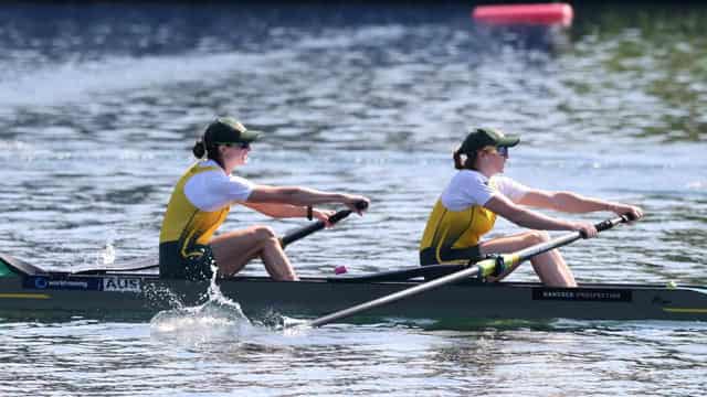 Women's rowing pair take world silver for Australia