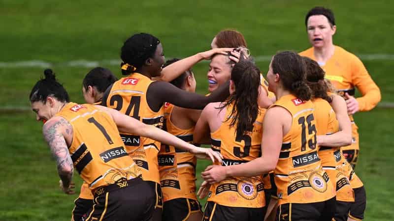 Hawthorn kick-start AFLW season with win over Bulldogs