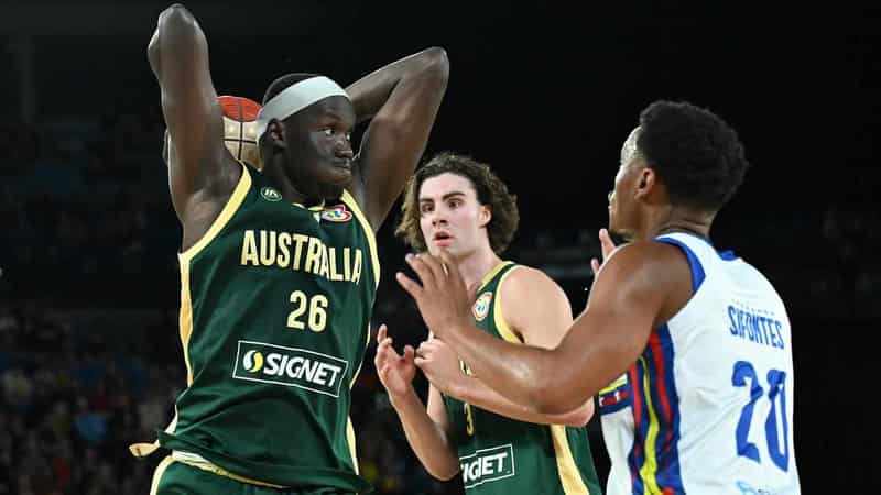 Boomers centre Reath earns Portland NBA deal