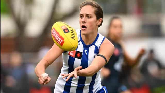 Garner stars as slow-starting Roos beat Geelong in AFLW