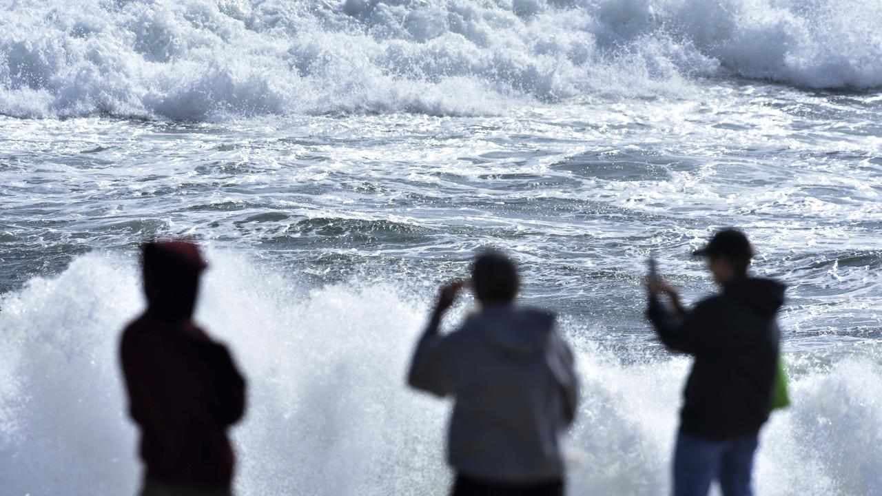 Hurricane Lee threatens New England, eastern Canada