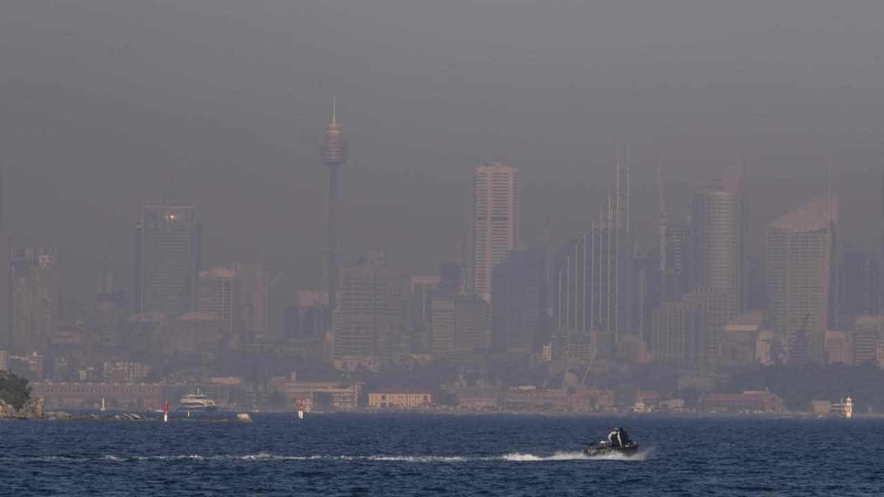 Heat builds up across NSW as temperature records tumble