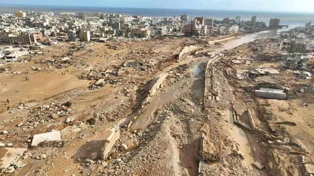 Landmine risk adds to Libya flood clean-up, toll rises