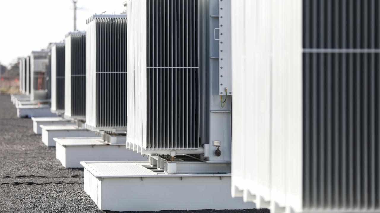 WA signs $1 billion deal for renewable energy batteries