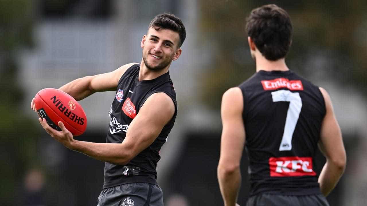 AFL strikes $2.2 billion pay deal with players