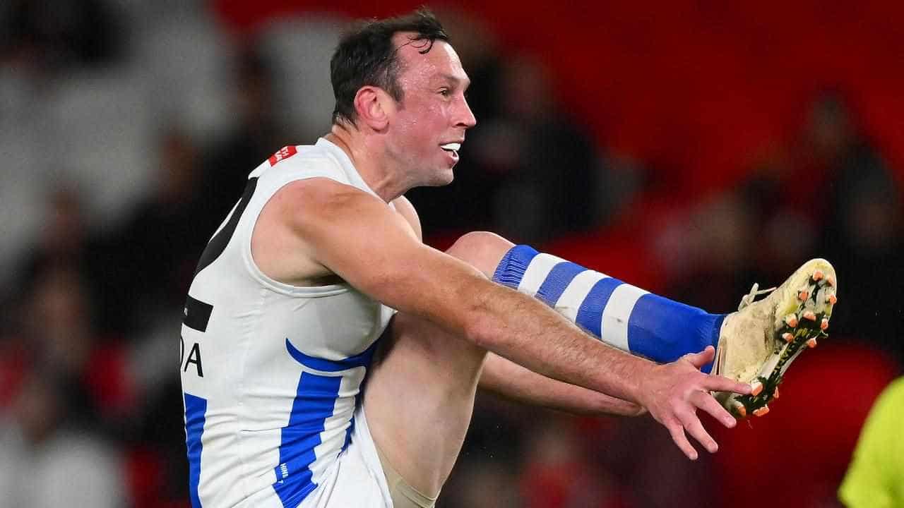 Veteran ruck Goldstein departs Kangaroos