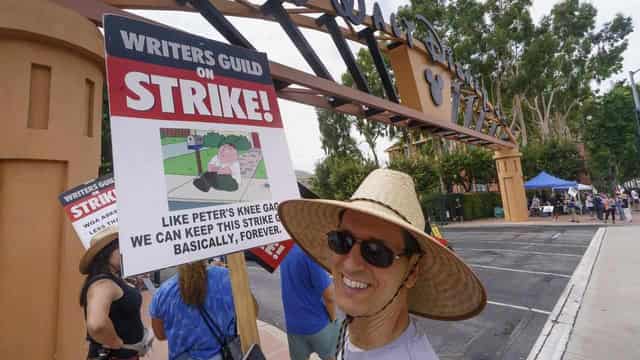 Striking writers, Hollywood studios resume negotiations