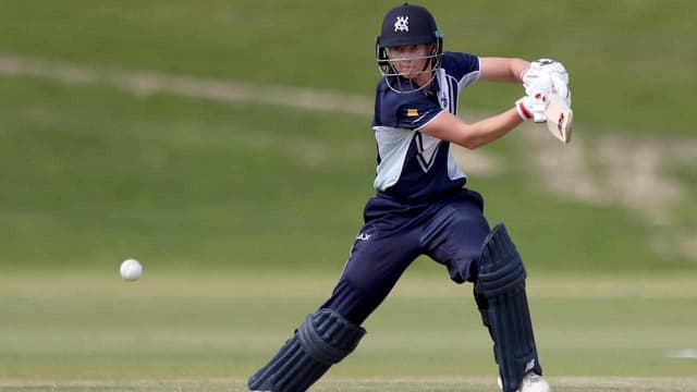 Lanning top scores in cricket comeback for Victoria