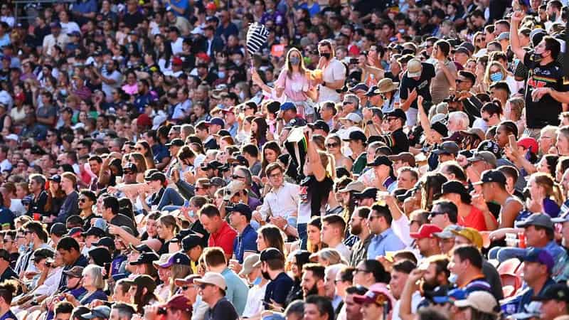 Sunny days forecast to warm up footy finals weekend