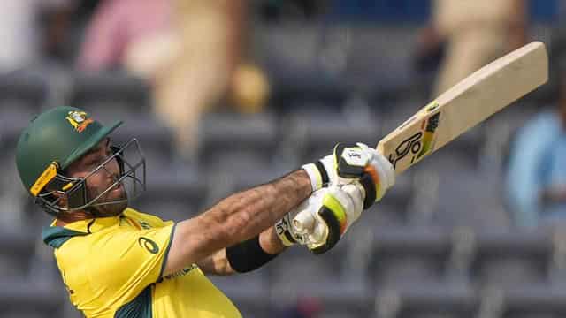 Experimental Australia down Pakistan in last WC warm-up