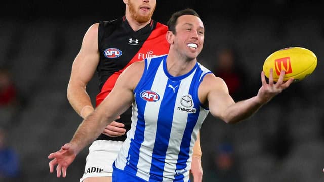 Bombers poised to make AFL free agency splash