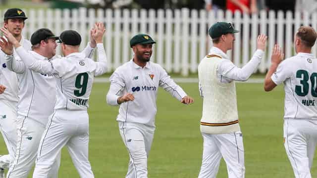 Redbacks tied up in a Beau as Tassie claims Shield win