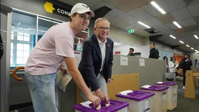 Young people 'key' to voice success as PM casts vote