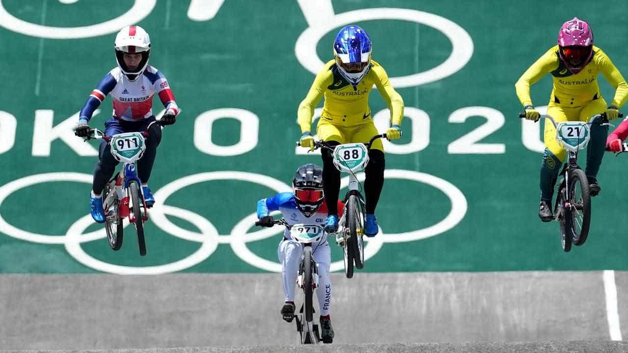 Aussie Sakakibara edges closer to BMX world title