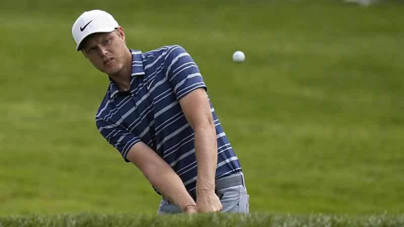 Davis remains in the hunt at PGA Tour event in Japan