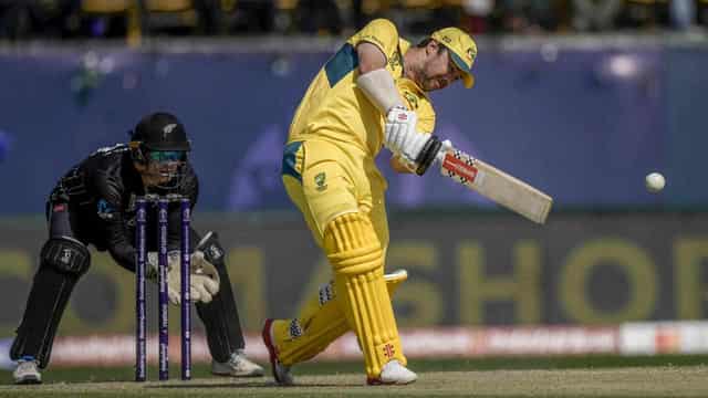 Australia close in on WC semi after classic win over NZ