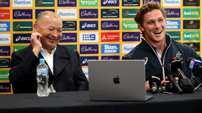 Hooper avoids verbal spar with Wallabies coach Jones