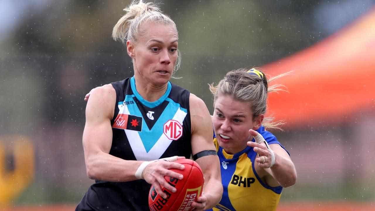 AFLW superstar Erin Phillips ends storied sport career