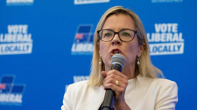 Nationals MP defection to Libs sparks leadership talks