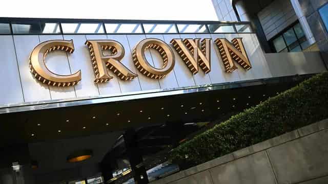 Crown casino workers set to strike before Melbourne Cup