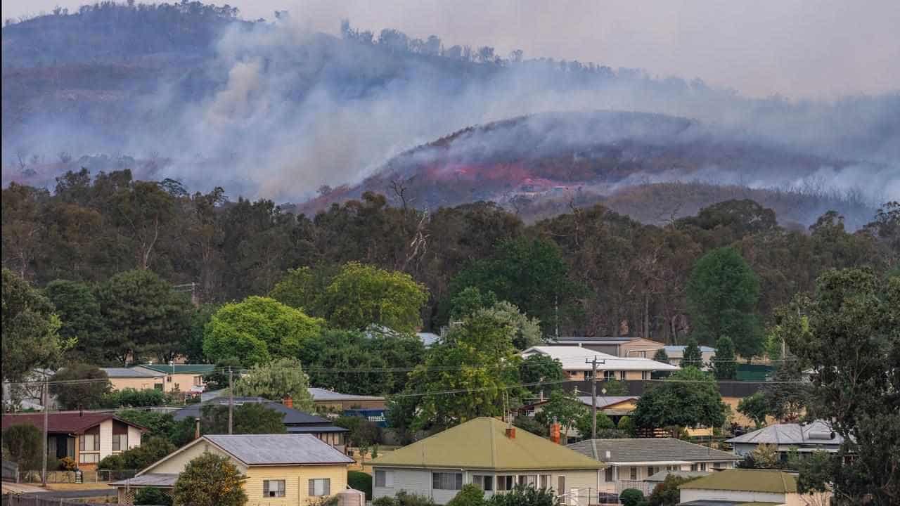 Bushfires add to pain for farmers battling drought