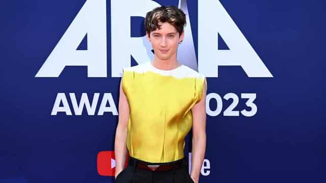 Troye Sivan dominates ARIAs with four gongs