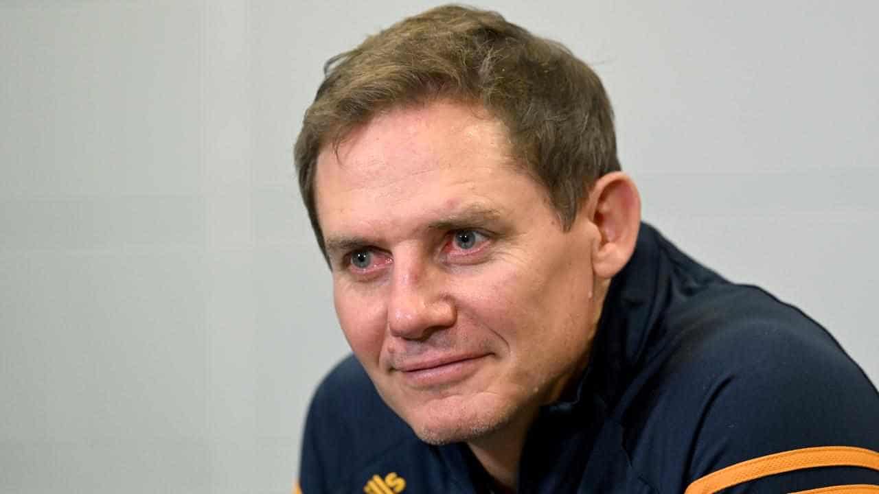 Former great Larkham open to Wallabies coaching job