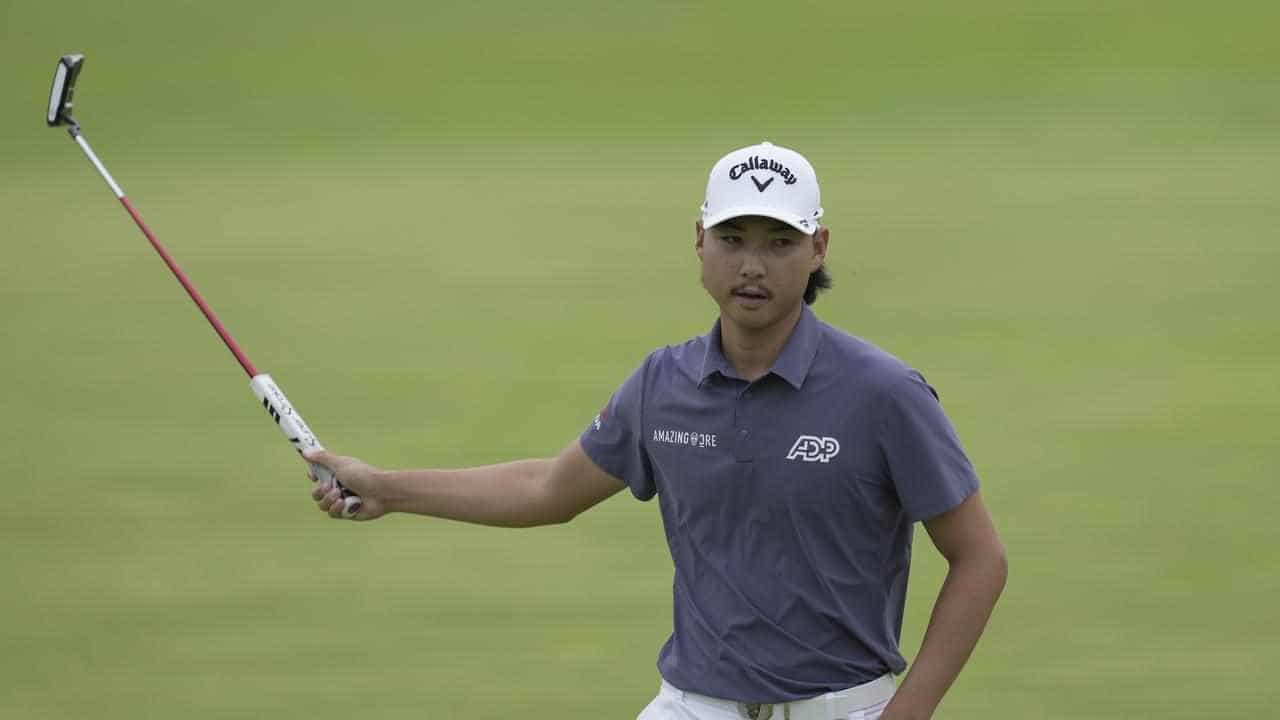 Monster putt boosts Lee hopes in Euro tour finale