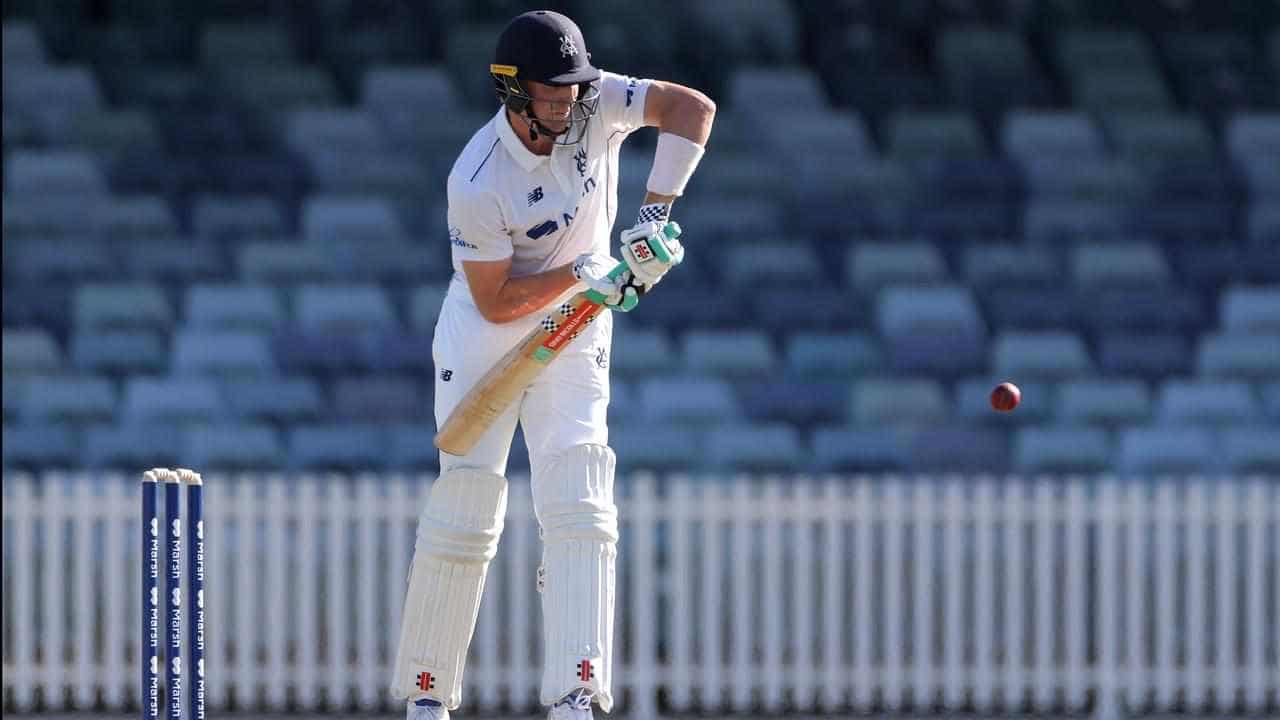 Late wickets keep Queensland in the Shield hunt at MCG