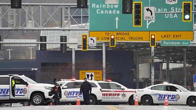 Terror ruled out in vehicle blast at US-Canada bridge