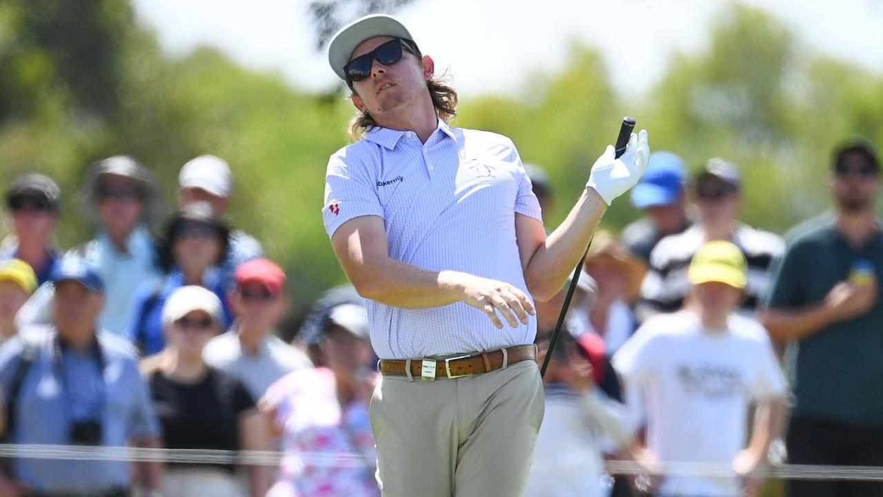 Smith in PGA nightmare as Lee, Scott shootout looms