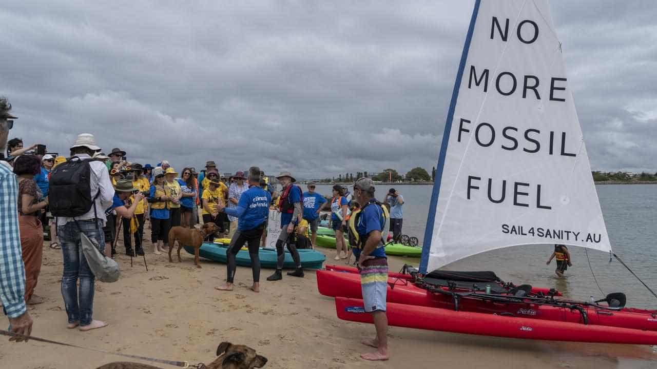 Climate protesters blockade major coal port