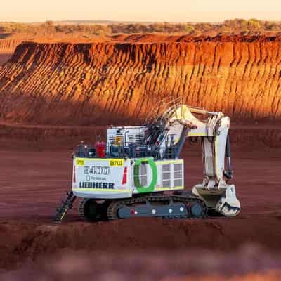 Mining firm digs Australia's first electric excavator