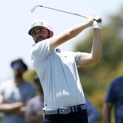 Endycott takes lead, on track to regain PGA Tour card