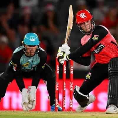 Heat deny Renegades, Fraser-McGurk first BBL win