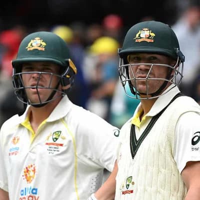 Warner backs Harris as Hussey warns selectors on opener
