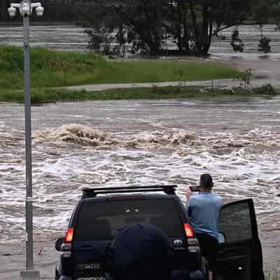 Heavy rain, flood threat dampen start to new year