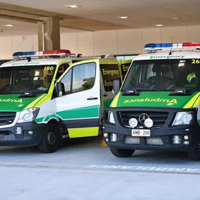 'No one to help': Man dies after 10-hour ambo wait