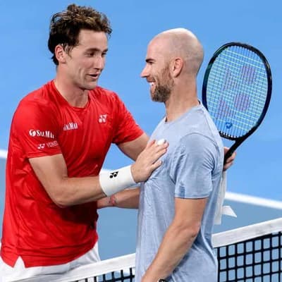 Garcia leads France into United Cup semi-finals