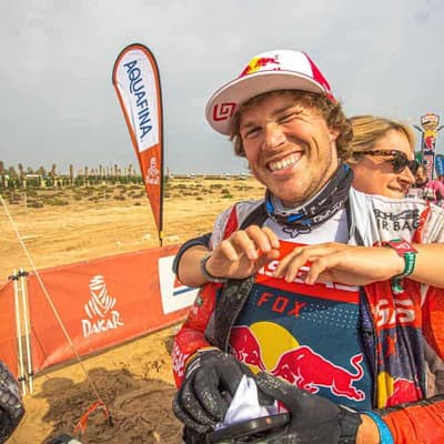 Aussie Sanders starts well in the desert in Dakar Rally