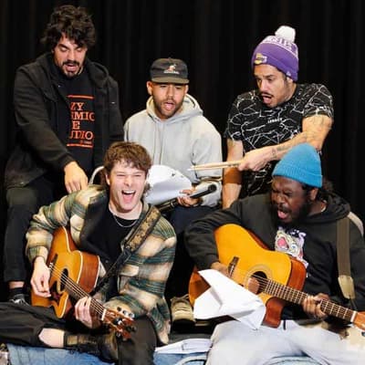 Rock theatre honours legend of Australia's Warumpi Band