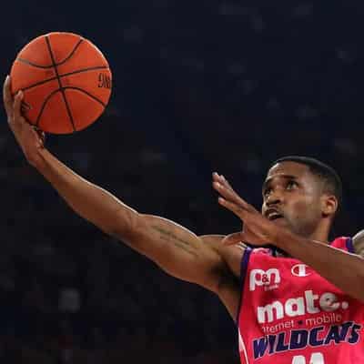 Cotton unstoppable as Wildcats beat Breakers