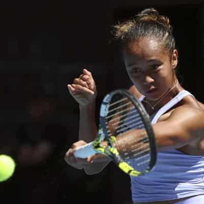 Fernandez, Krejcikova advance in Australian Open