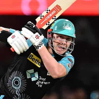 Renshaw in as Heat prepare for BBL finals second-chance