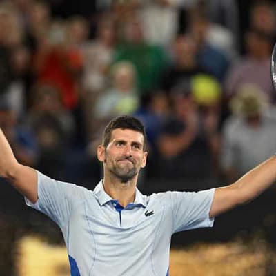 Night owl Djokovic relegated to day Open quarter-final