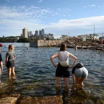 Southerlies brush heatwave aside after record night