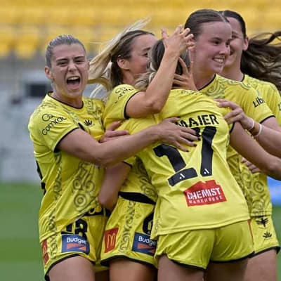 Speckmaier fires Phoenix to ALW home win over Canberra
