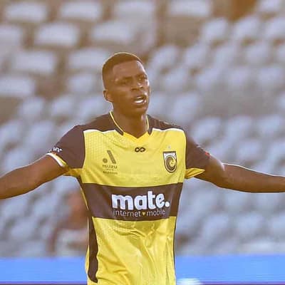 Torres steals show as Mariners rout Reds 4-0 in ALM