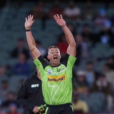 Sams snapped up again by Essex for England's T20 Blast