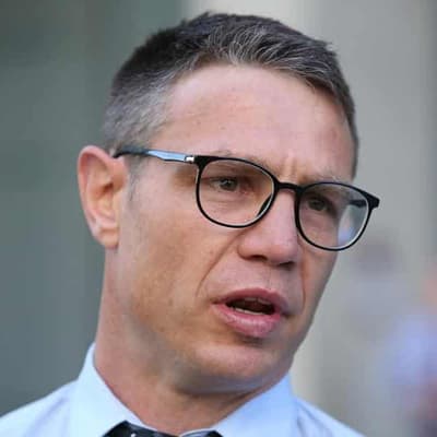 Ex-boxing champ detained over 'error' in drug sentence